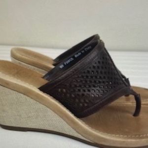 UGG Solena Thong Wedge Sandals Brown Size 6